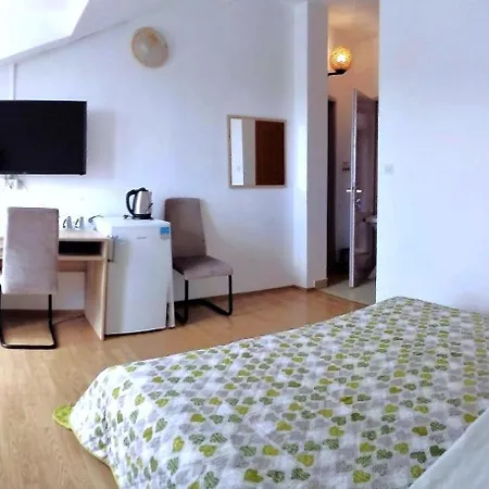 Guest house Cecilia 3*