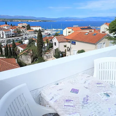 Guest house Cecilia 3*