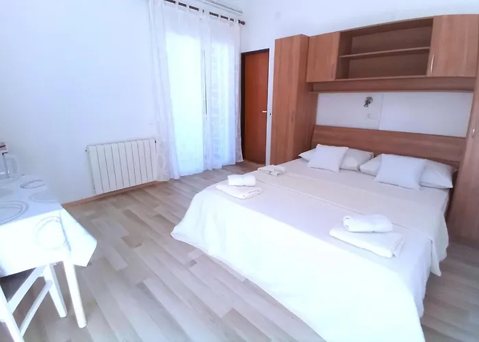 Cecilia بيت ضيافة