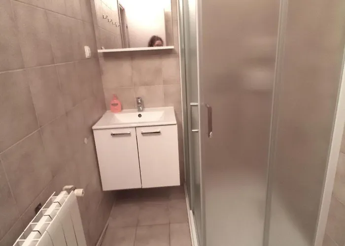 Cecilia 3* مالينسكا