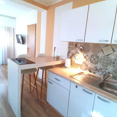 Casa de hóspedes Cecilia 3*