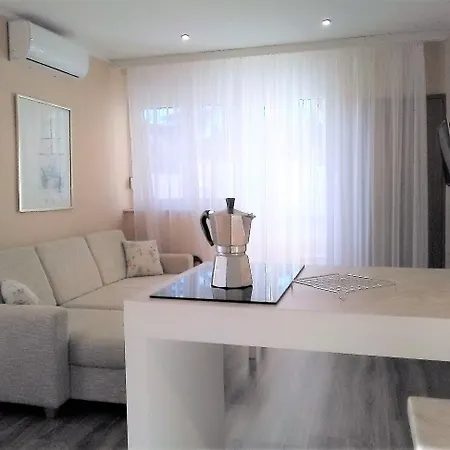 Cecilia Casa de hóspedes Malinska