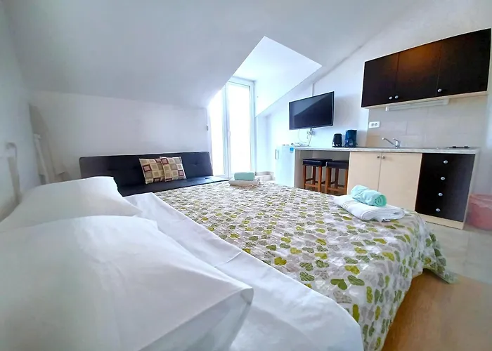 Pensjonat Cecilia 3*